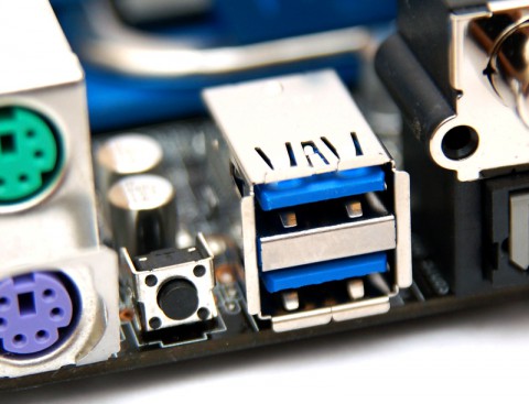 Zwei Ports nach USB 3.0, laut Spec in Blau gehalten